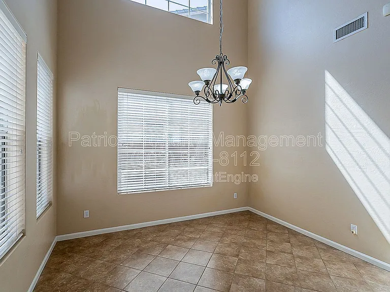 2078 E Flint St — Photo 7