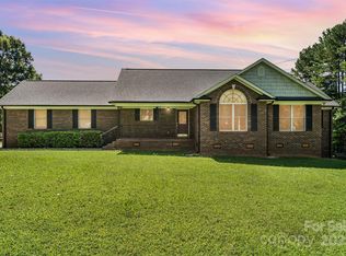 956 Mariposa Rd, Stanley, NC 28164