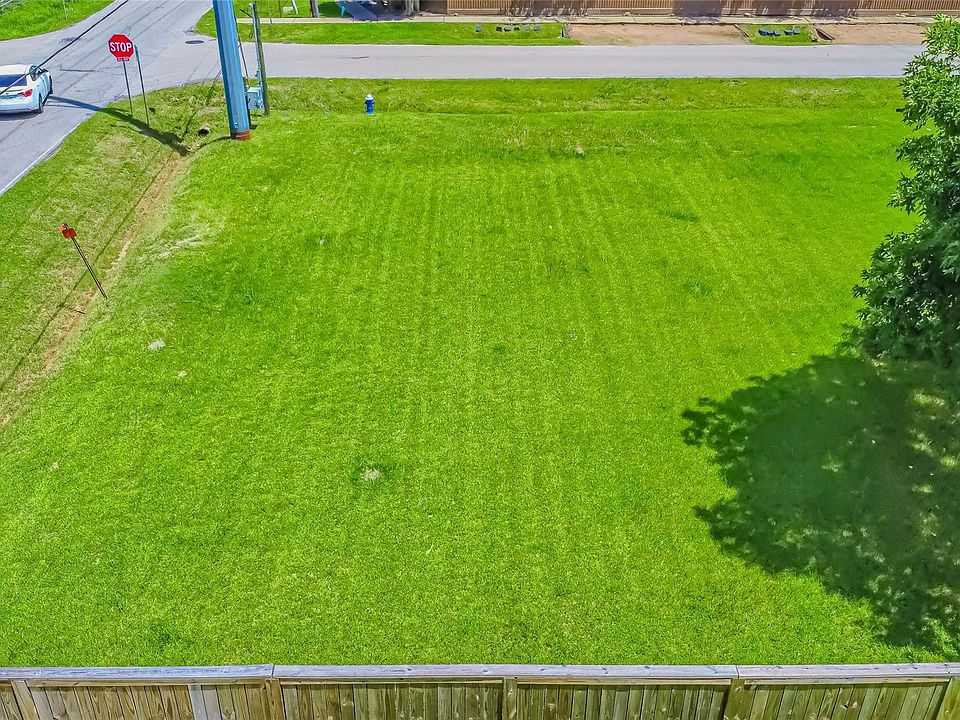 1st image of 3003 Bering Dr