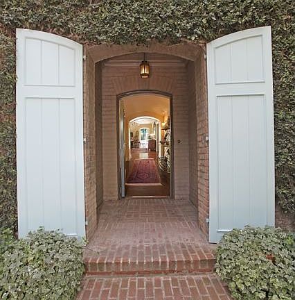 3rd image of 704 Highland Dr