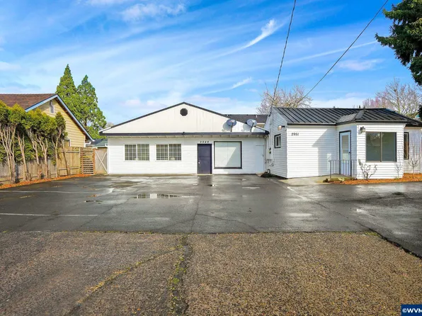 2951 D St NE, Salem, OR 97301