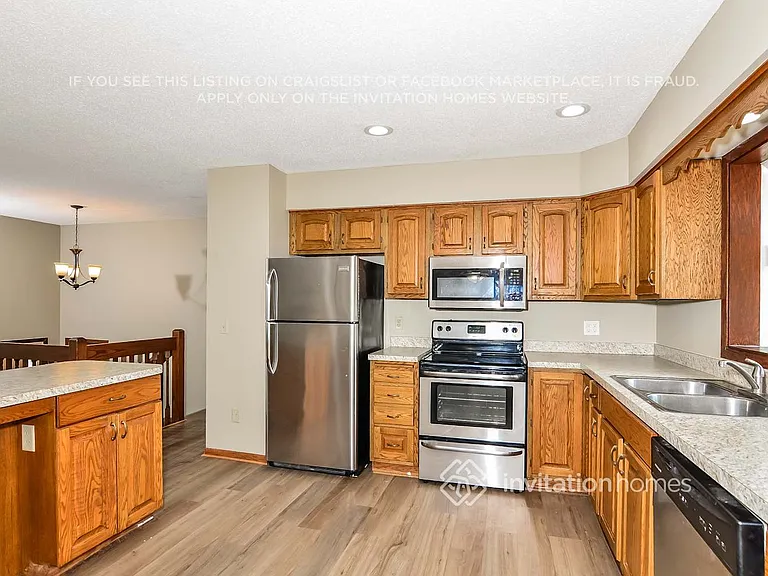 1764 Evergreen Bay — Photo 9