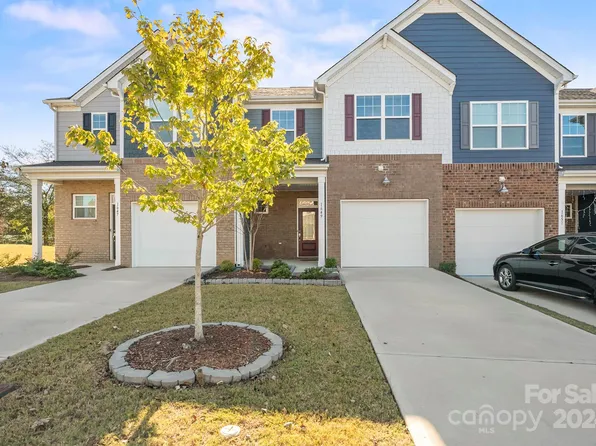 1649 Corwin Bend Rd, Tega Cay, SC 29708