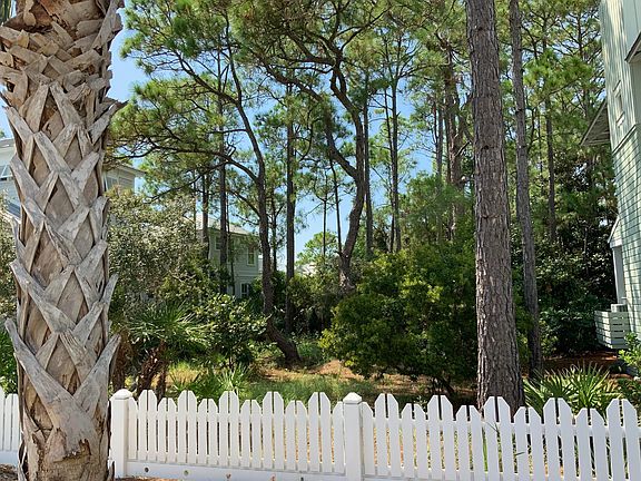 4th image of 208 Sandyshore Dr