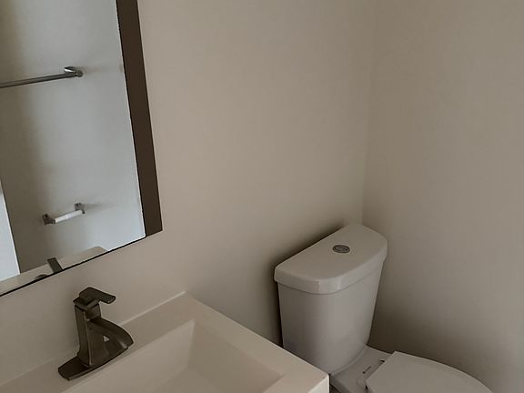 4th image of 81 Shaker Heights Rd #78