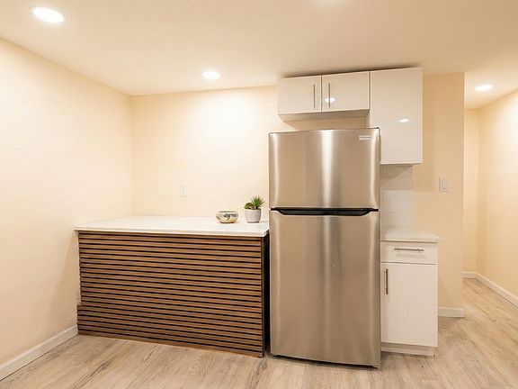 3rd image of 25-60 48th St #1