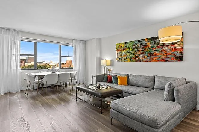 8 Whittier Pl #9J — Photo 1
