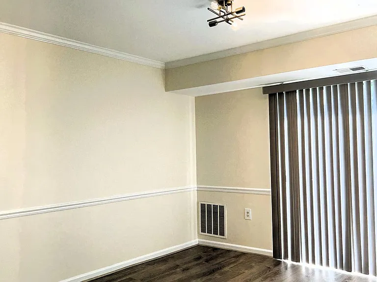 439 Terry Ct #B4 — Photo 6