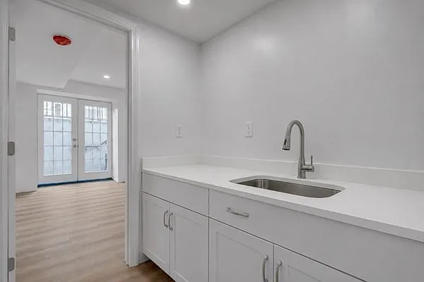 71 Cypress St #1 — Photo 13