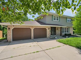 3106 Blue Ridge Ct NE, Cedar Rapids, IA 52402