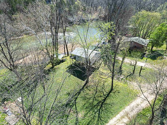 4th image of 130 Lawrence Rd #1070