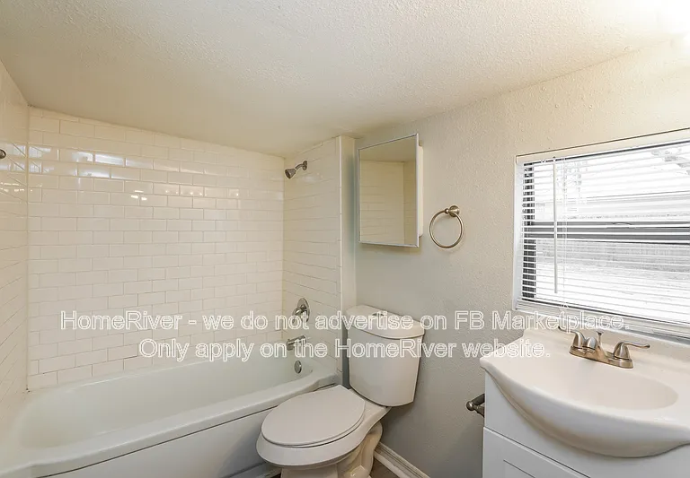5304 E 14th Ave — Photo 11