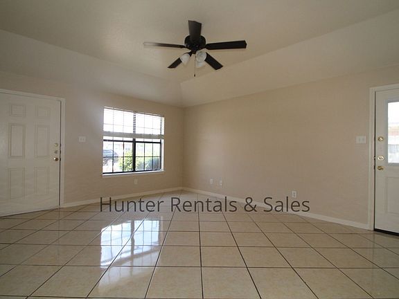 4th image of 3200A Denia Ct