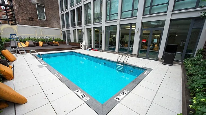 Rented by Anchor Associates | media 14