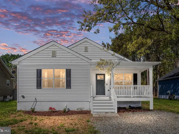 669 Lakeview Dr, Colonial Beach, VA 22443