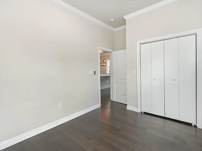 2902 Houston Ave — Photo 22