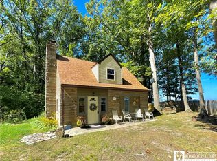 10596 W Lake Rd, Ripley, NY 14775