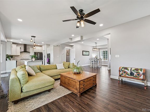 5th image of 1041 Wisteria Drive