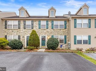 450 Indian Rock Cir, Elizabethtown, PA 17022