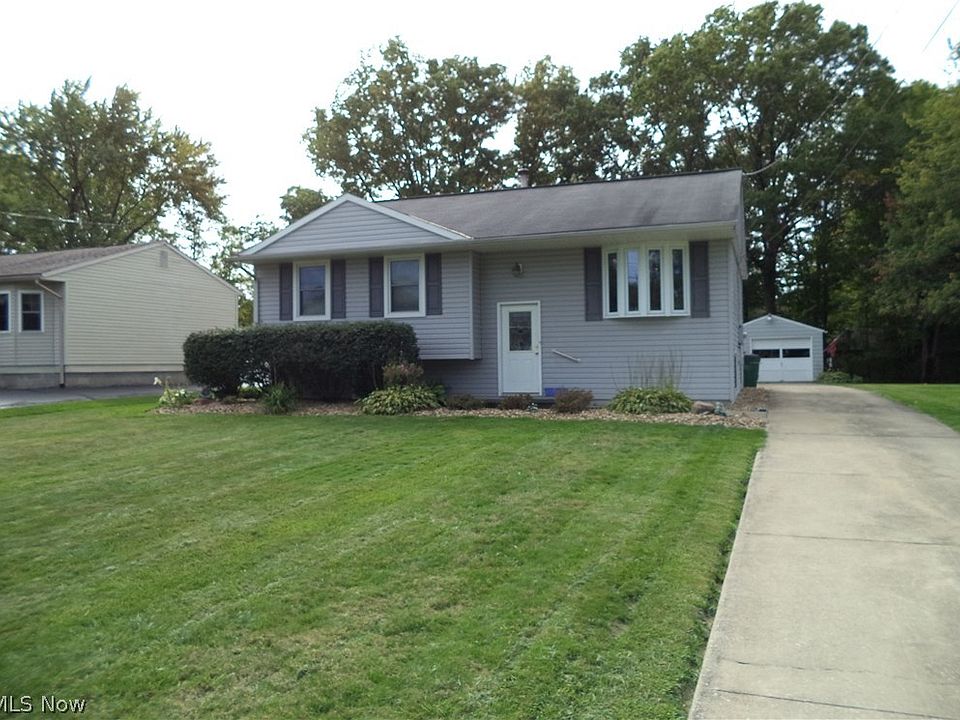 1st image of 7968 Venice Heights Dr NE