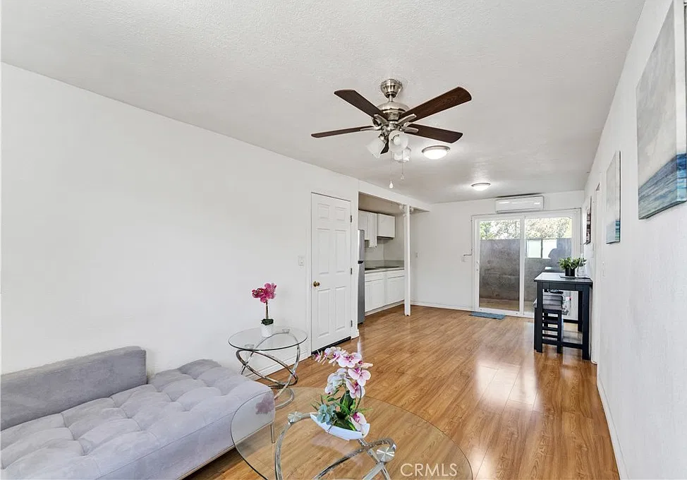 1 bed, 652 sqft, $1,500 — Photo 2