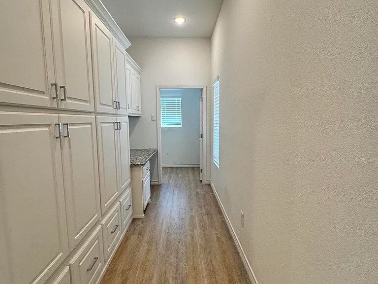 12707 Joliet Ave — Photo 14
