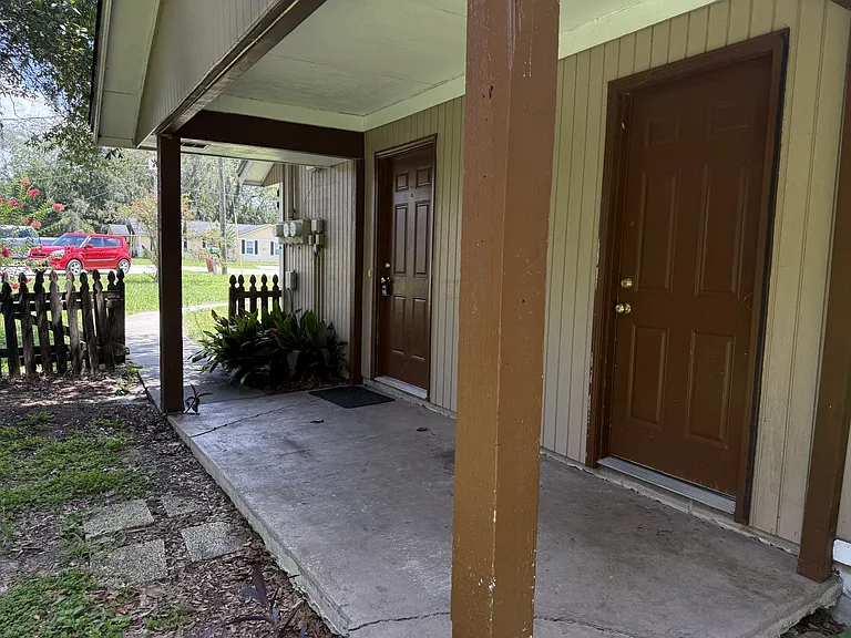 808 Meadowbrook Dr #C — Photo 8