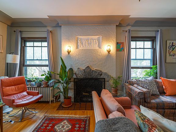 4th image of 3535 Harriet Ave