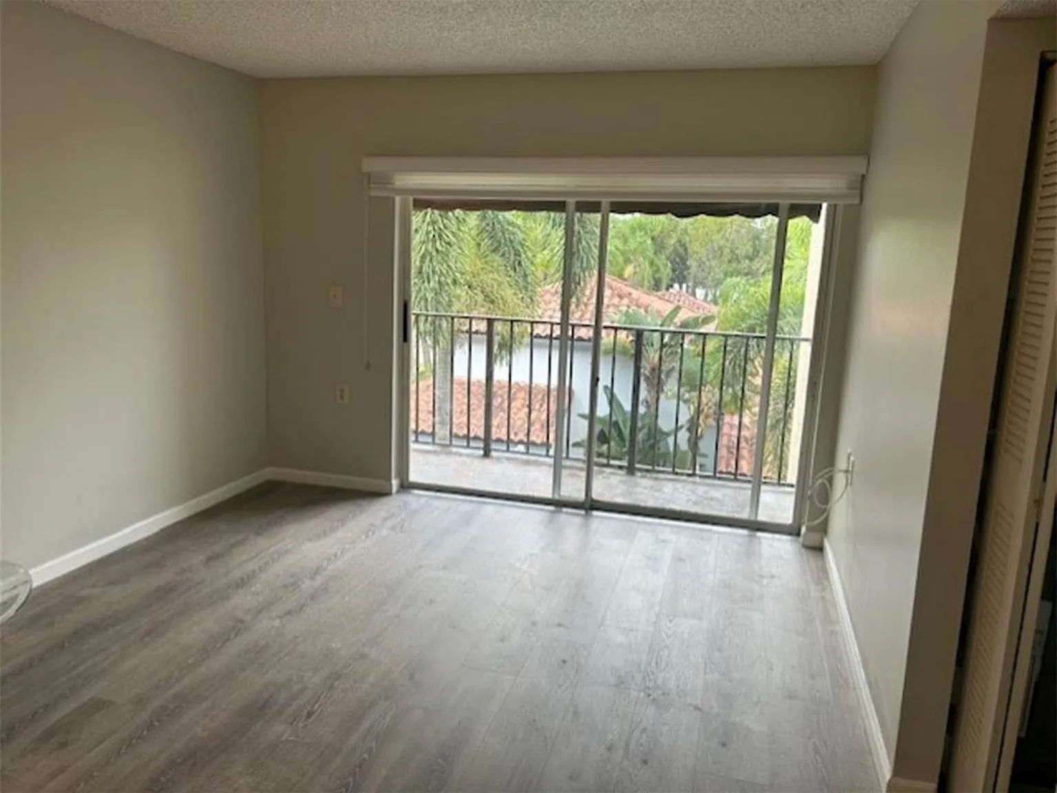 1 bed, 1.0 bath, 540 sqft, $1,550 — Photo 4