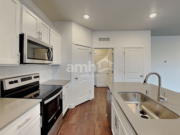 4th image of 8545 49th Pl NE