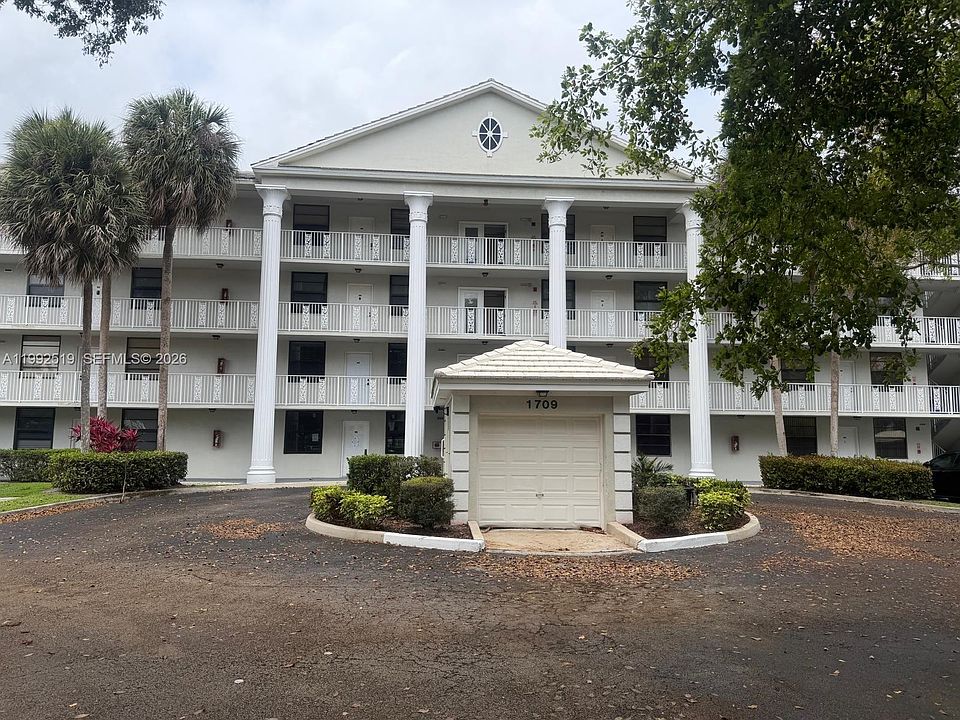 1st image of 1709 Whitehall Dr APT 103