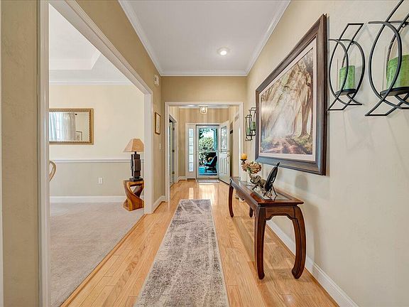 4th image of 1570 Innsbrooke Dr