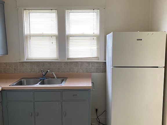 2nd image of 604 N 7th St #1