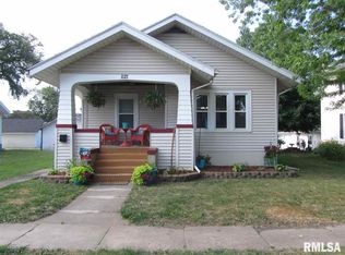 1121 15th Ave, Fulton, IL 61252