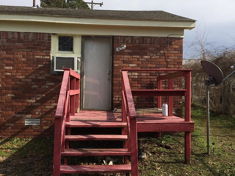 8106 Highway 271 S #4 — Photo 8