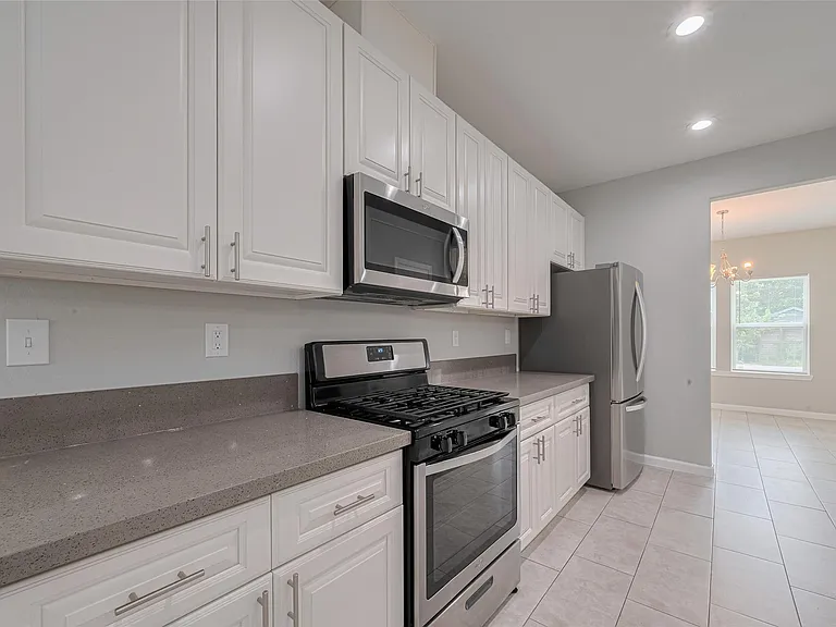 7981 Saint Louis St — Photo 15