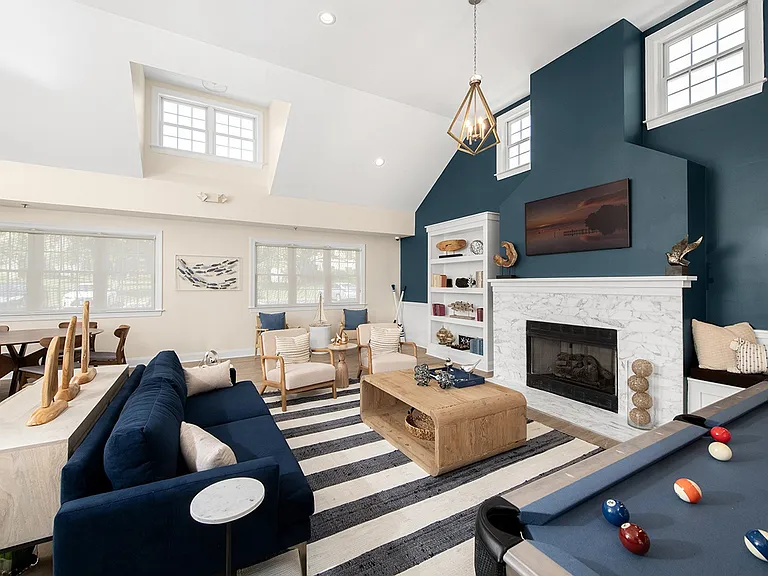 Spa Cove Apartments — Photo 21