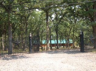 1919 W Harris Rd, Arlington, TX 76001