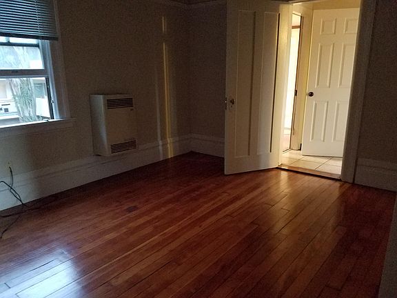 3rd image of 1924 Channing Way