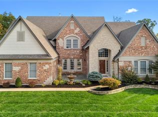 2636 Wynncrest Ridge Dr, Chesterfield, MO 63005
