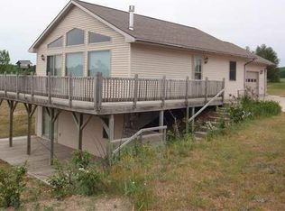 4727 Grace Rd, Frankfort, MI 49635