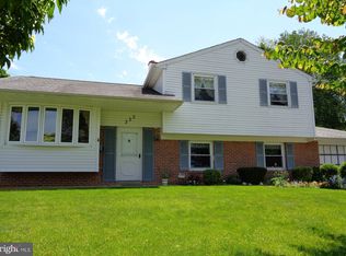 333 Acorn Dr, Warminster, PA