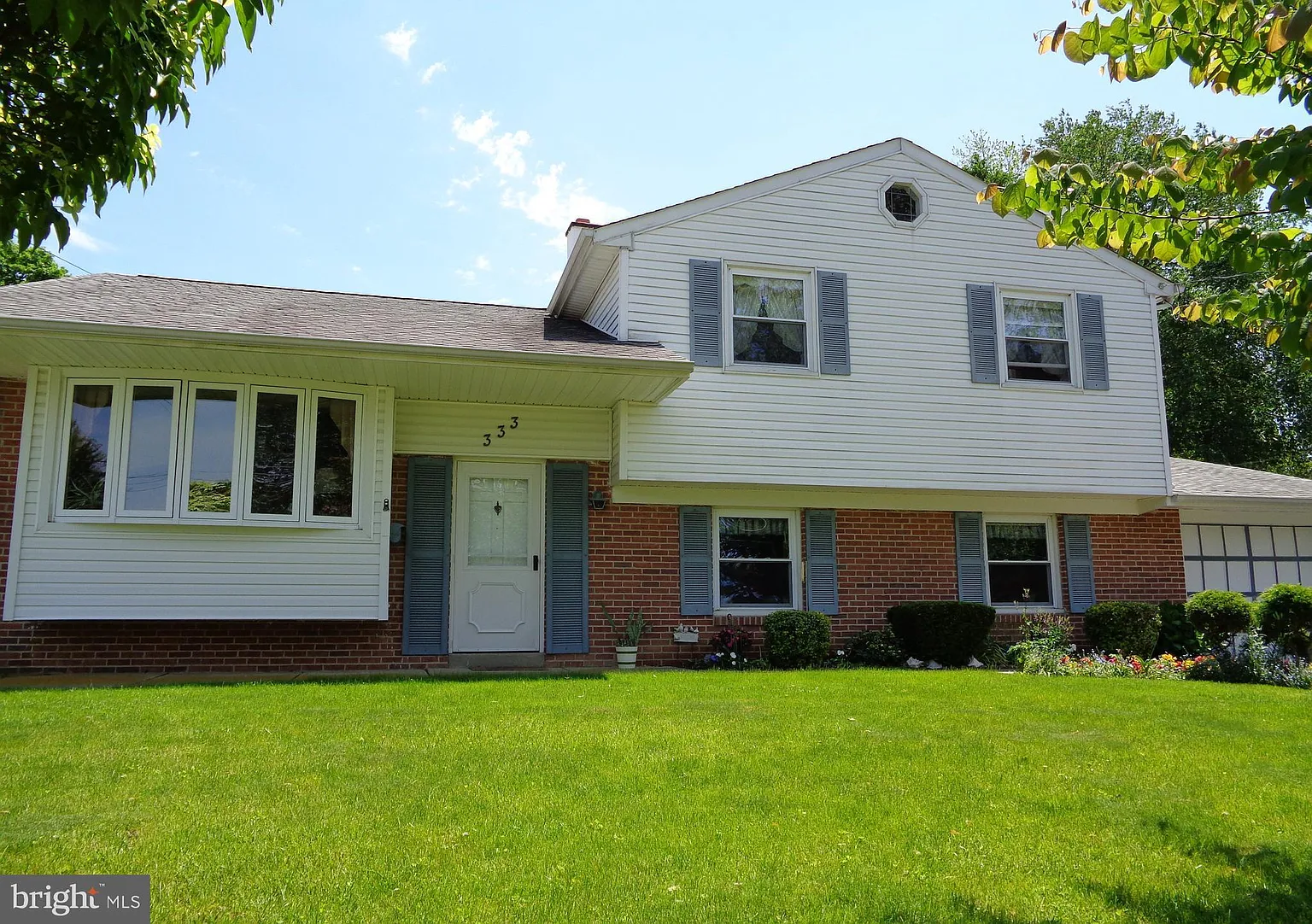 333 Acorn Dr photo 1