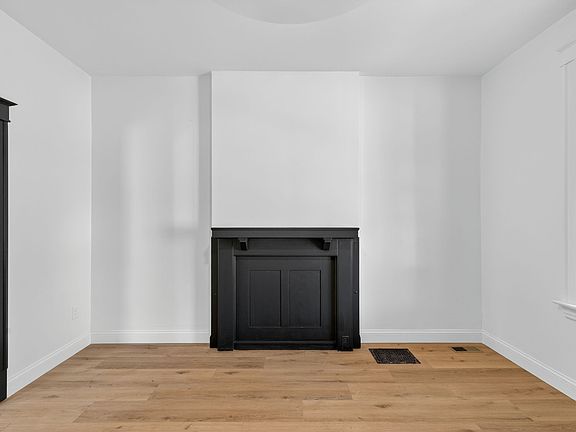 2nd image of 5402 Idaho Ave #1F
