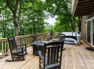 920 McKinney Gap Dr, Mars Hill, NC 28754