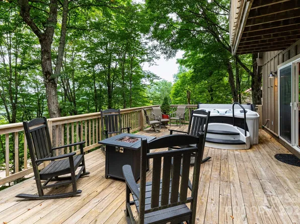 920 McKinney Gap Dr, Mars Hill, NC 28754