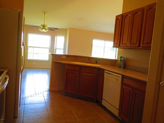 5th image of 3976 SE 150th St