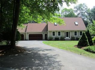 60 Rattle Hill Rd, Southampton, MA 01073