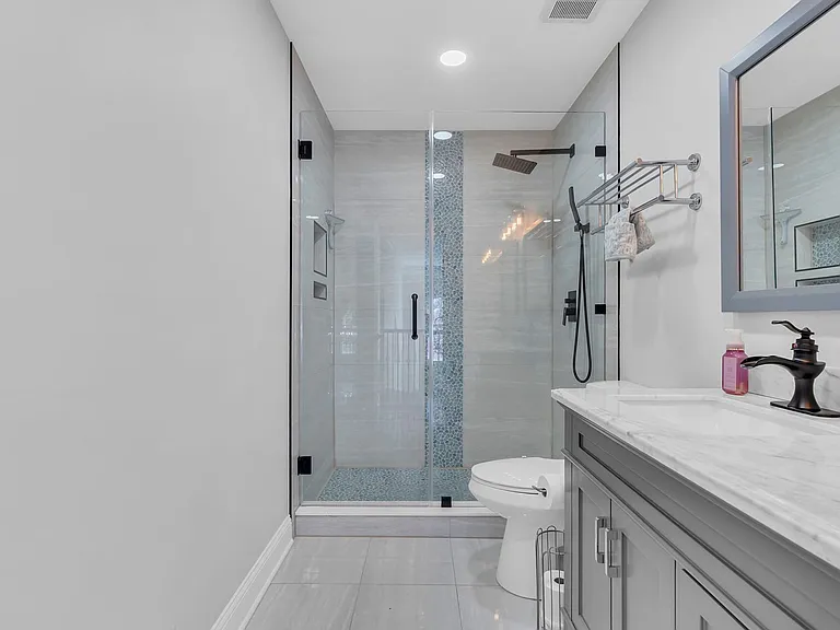 95 Erin Dr — Photo 26