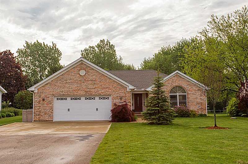 1st image of 1995 Huron Dr